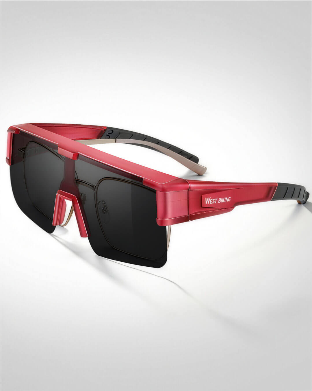 fahrradbrille für brillenträger mit rotem Rahmen für das Radfahren.